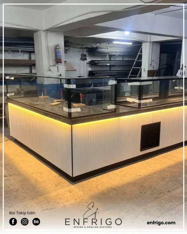 Pasta Teşhir Dolabı