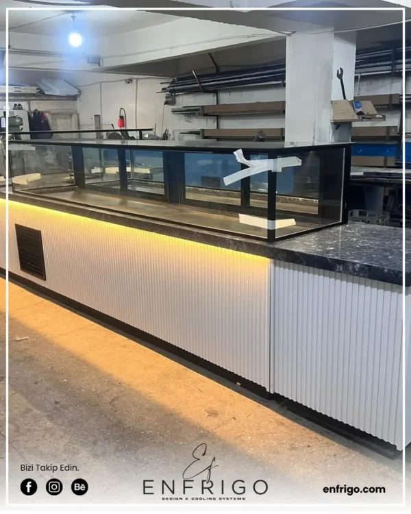 Pasta Teşhir Dolabı