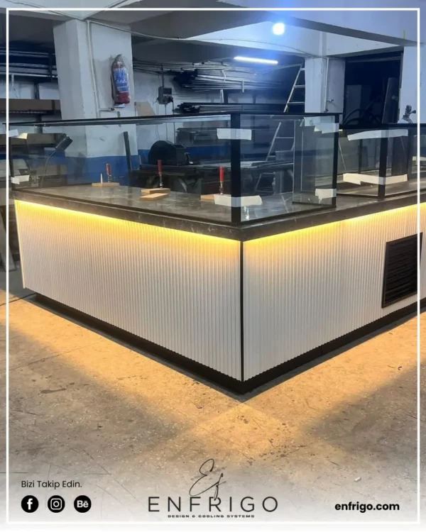 Pasta Teşhir Dolabı