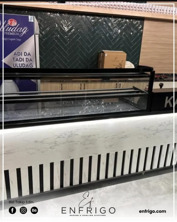 Pasta ve Tatlı Dolabı