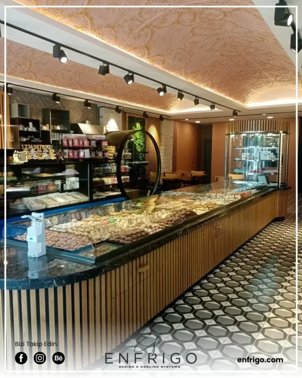 Tatlı ve Ekler Teşhir Dolabı